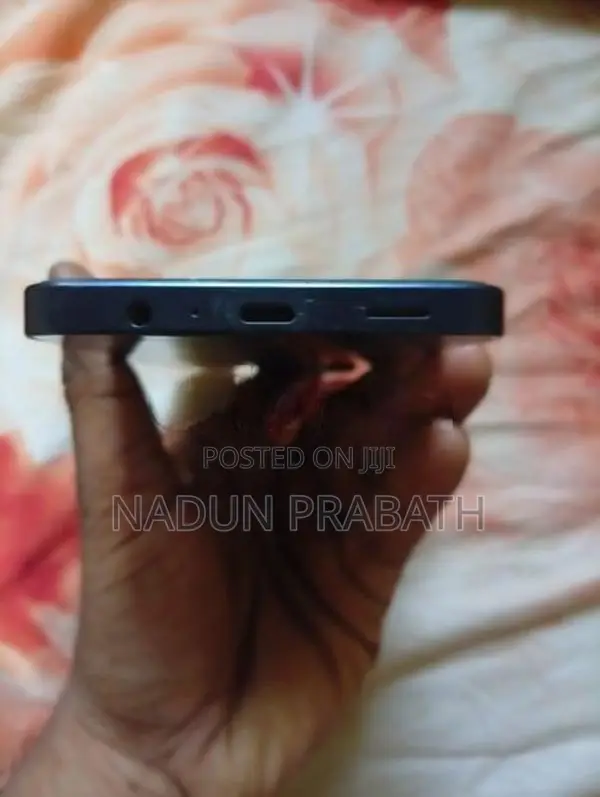 Samsung Galaxy A06 (Used)