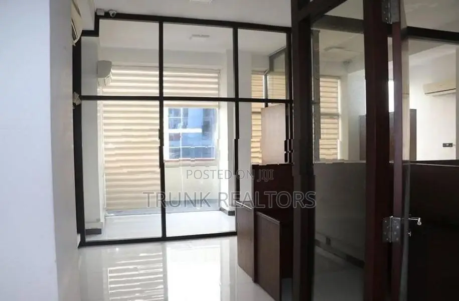￭ Liberty Plaza, Colombo 03 Office Space For Rent (NK11966)