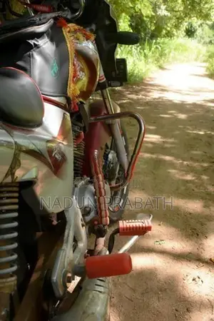TVS Victor 2007