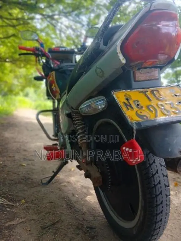 TVS Victor 2007