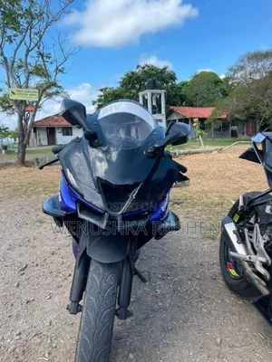 Yamaha R15 2019