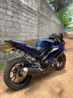 Yamaha R15 2019