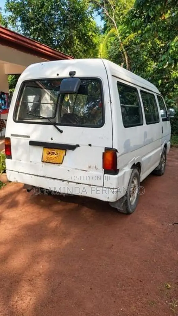 Nissan Vanette 1998