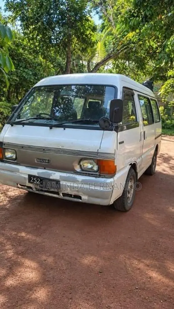 Nissan Vanette 1998