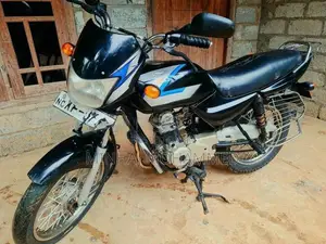 Bajaj CT100 2012