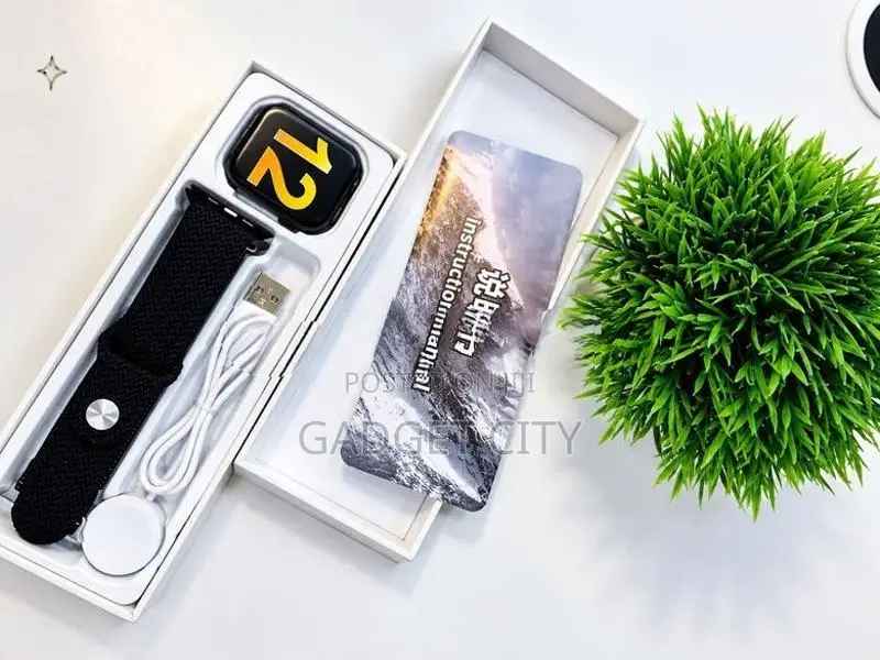 HK12 Pro Smart Watch