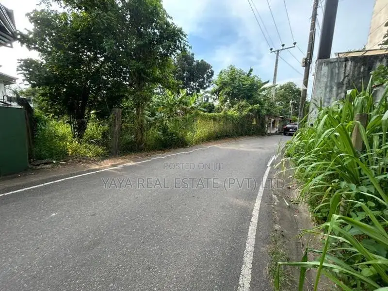 Residential Land For Sale In Thalawathugoda Talawatugoda