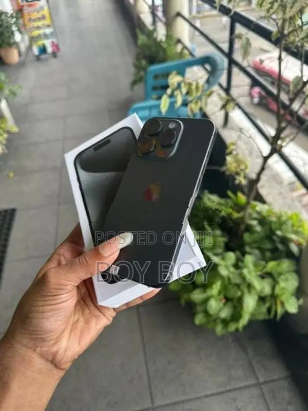 Apple iPhone 15 Pro 512GB (Used)