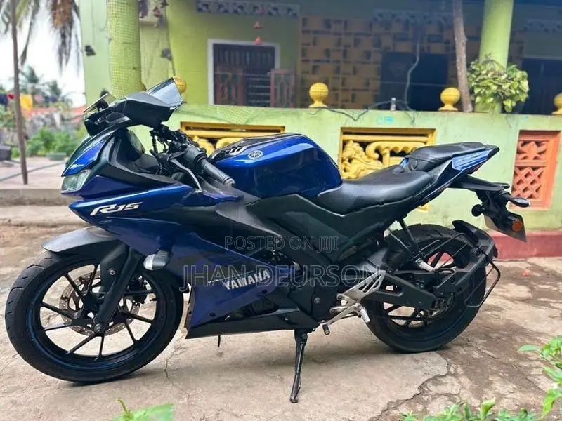 Yamaha R15 2019