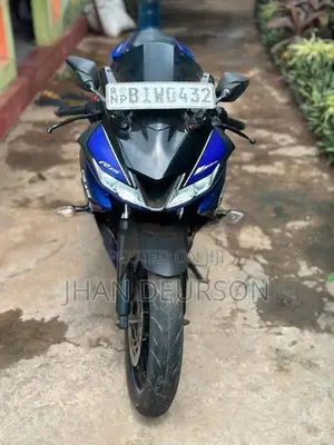 Yamaha R15 2019