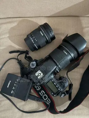 Canon 60D Dslr Camera With 2 Lenses 18-135mm 10-18mm