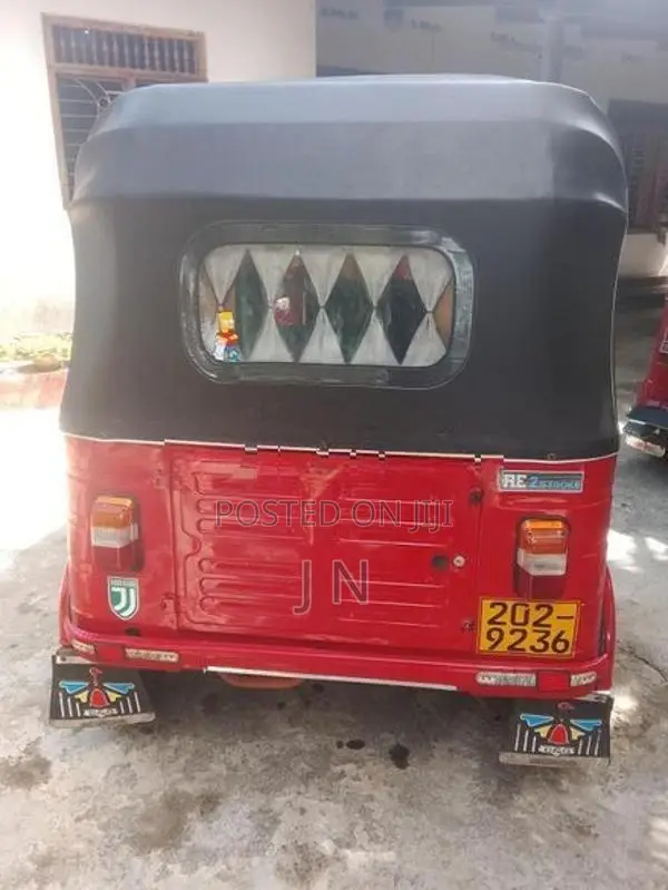 Bajaj RE 1994