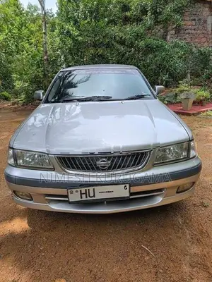 Nissan Sunny 2000