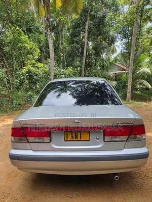 Nissan Sunny 2000
