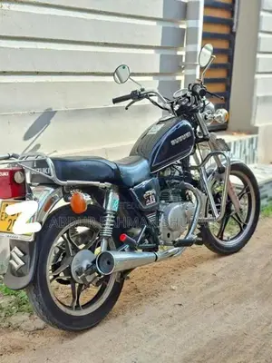 Suzuki GN 125 H 2017