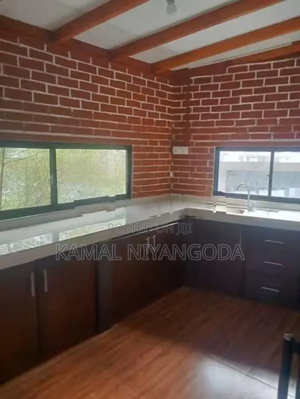 Rooms for Rent at Nugawela Kandy