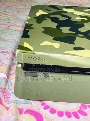 Sony Ps4 1TB Console With Controller ( Camo Edition )