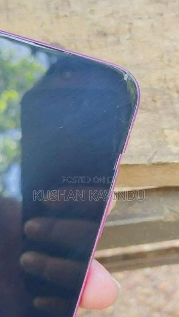 Apple iPhone 16 (Used)