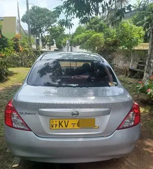 Nissan Sunny 2013