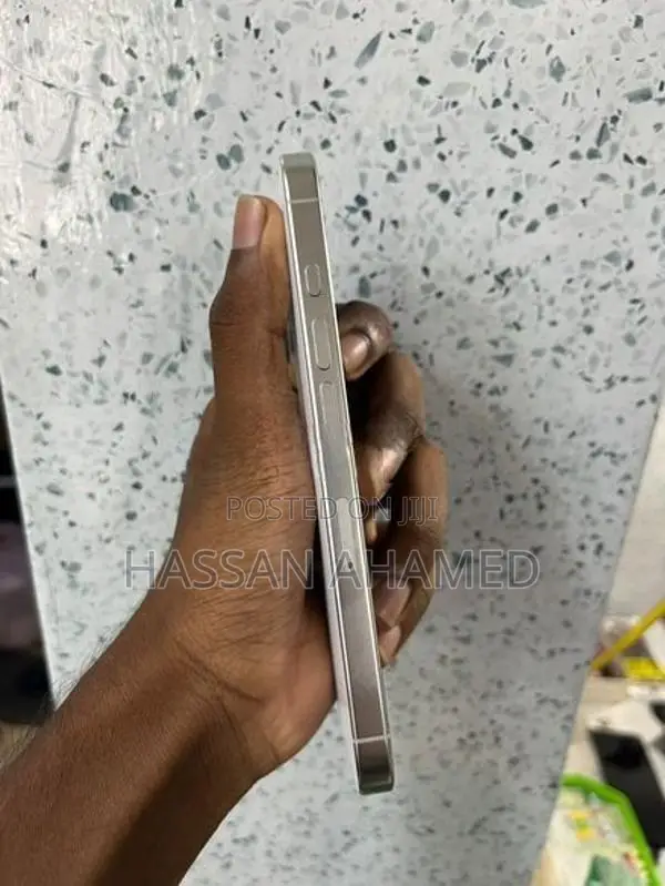 Apple iPhone 16 Pro 256GB (Used)