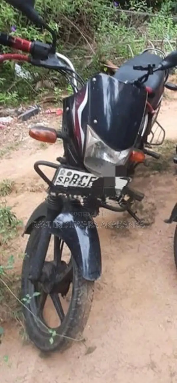 Bajaj Platina 100 2015
