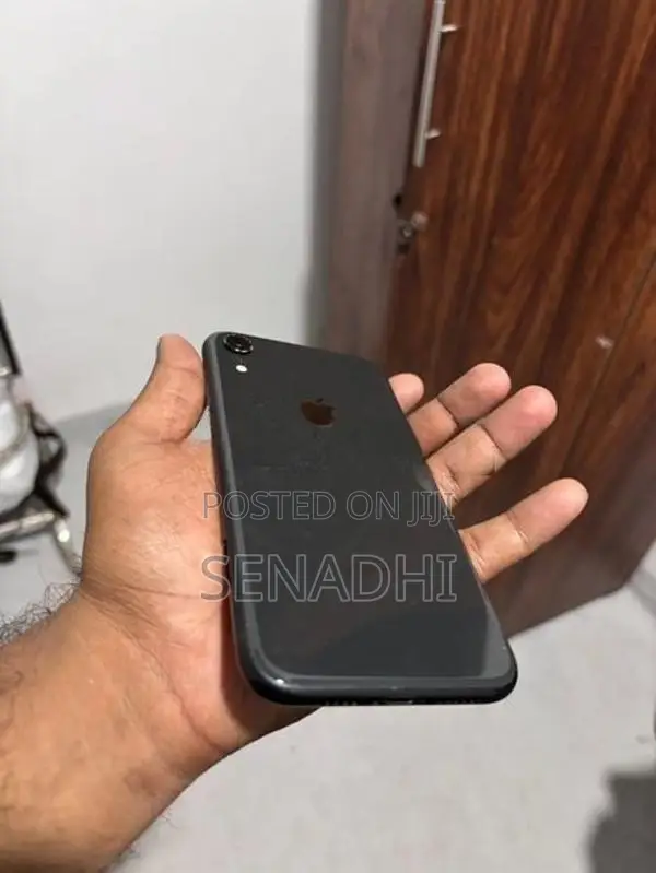 Apple iPhone XR 64GB (Used)