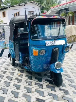 Bajaj RE 2013