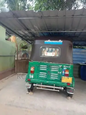 Bajaj RE 2006