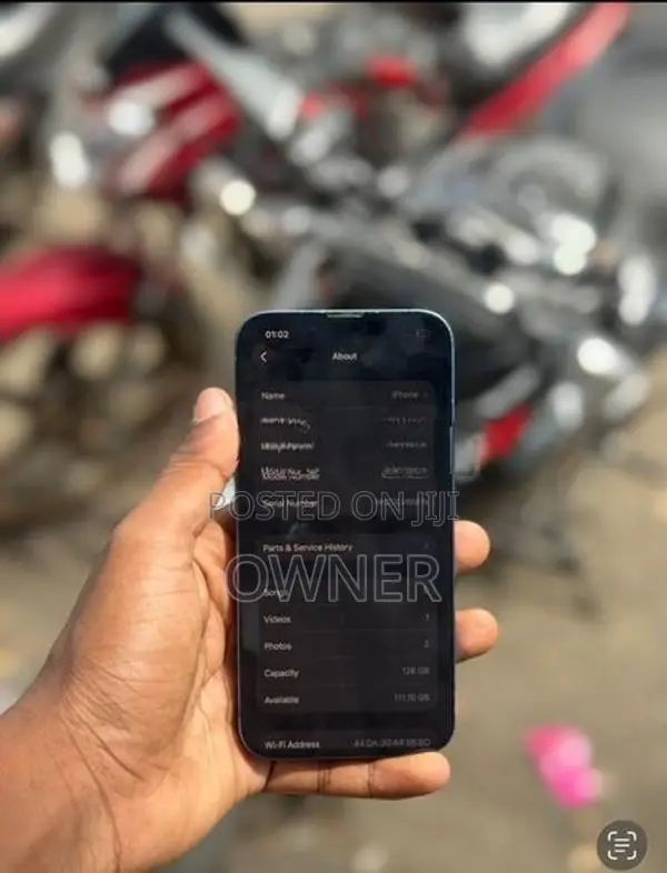 Apple iPhone 13 (Used)