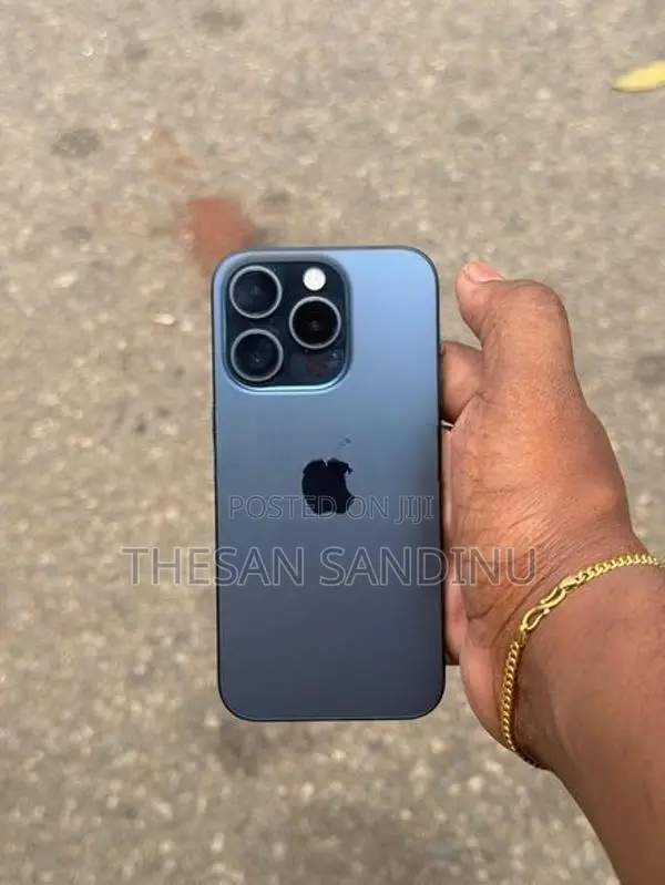 Apple iPhone 15 Pro 128GB (Used)