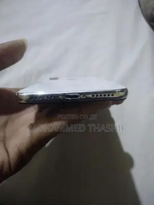 Apple iPhone X (Used)