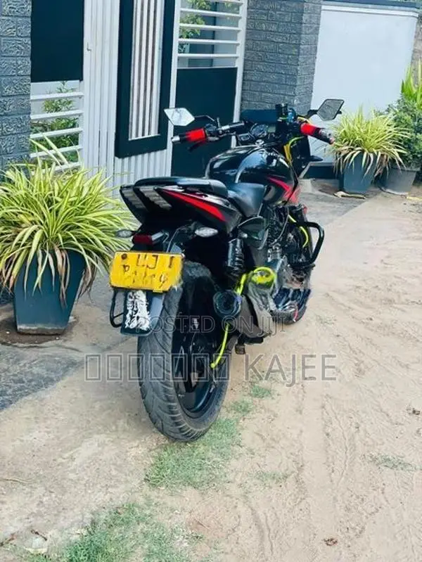 Bajaj Pulsar 180 2010