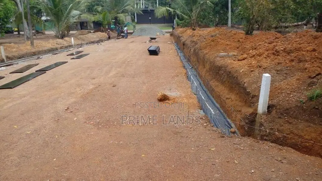 හික්කඩුව සංචාරක කලාපයට ආසන්නව