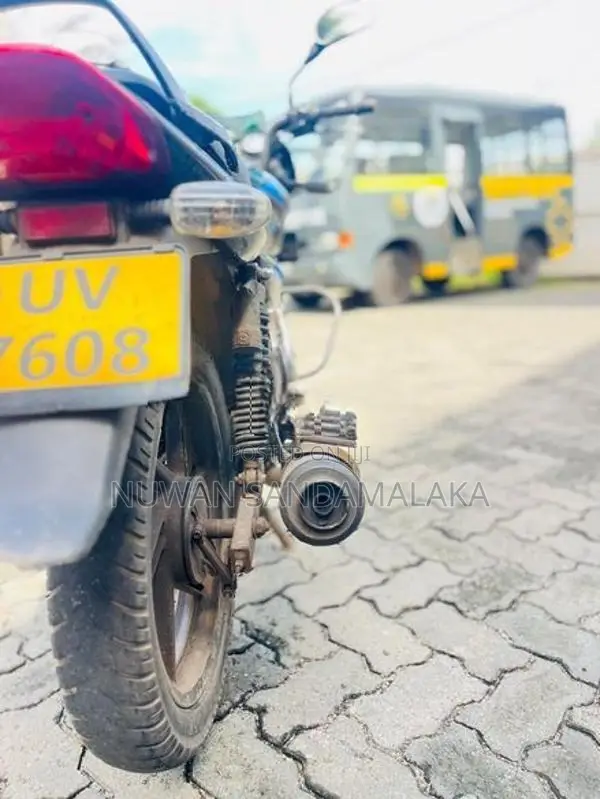 Bajaj Discover 2008
