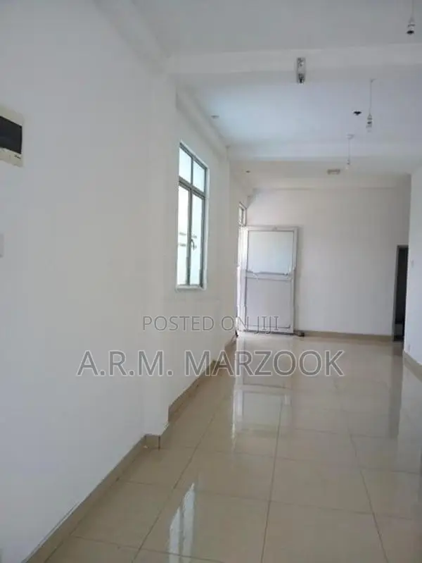KOHUWELA NEAR FLYOVER UNFURNISHED 1BR & 1BATH HOUSE/OFFICE FOR RENT