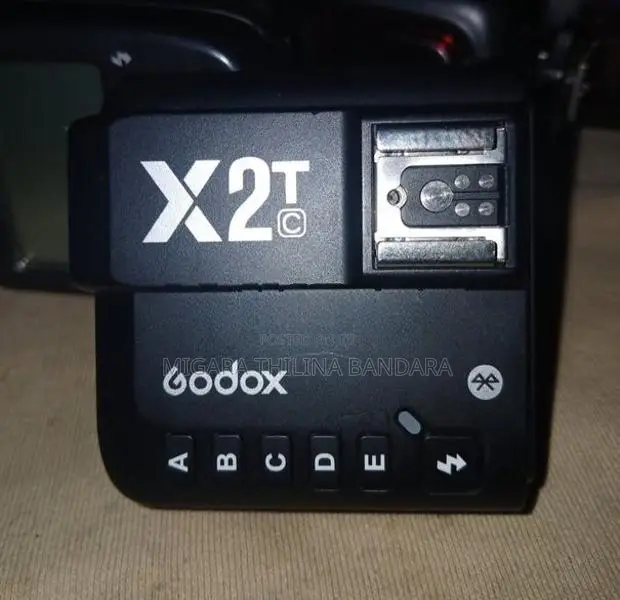 3 Tt600 Speed Lights, 12 Batteries Chargers X2 T Trigger
