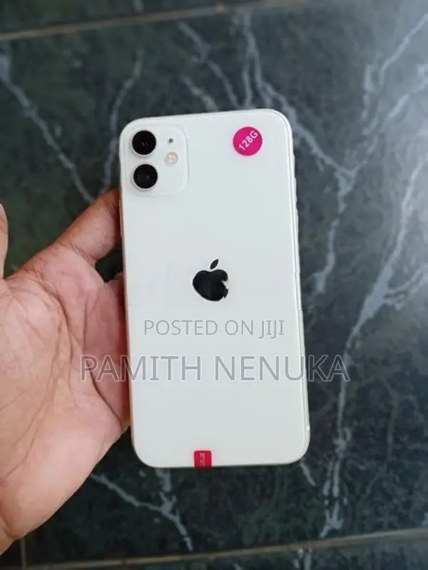 Apple iPhone 11 (Used)