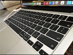 Laptop Apple MacBook Air 16GB Apple M5 SSD 512GB