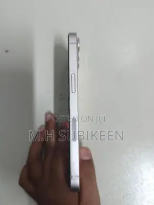 Apple iPhone 13 (Used)