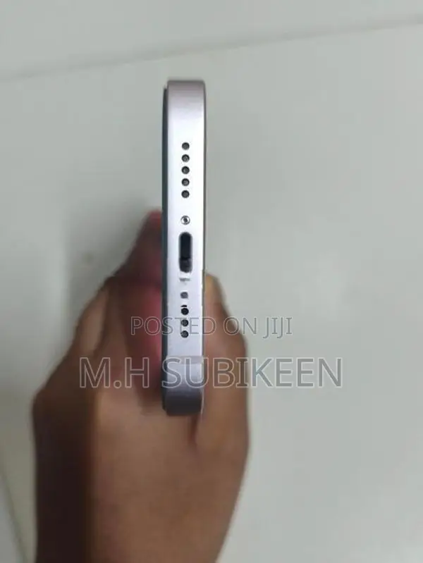 Apple iPhone 13 (Used)