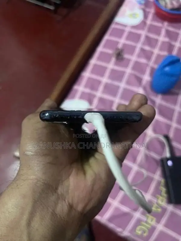 Apple iPhone 11 Pro (Used)