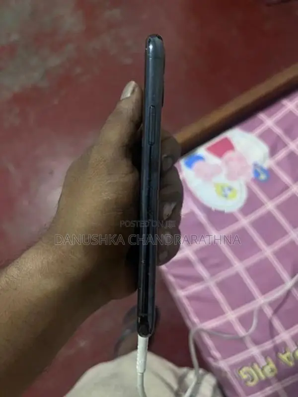 Apple iPhone 11 Pro (Used)