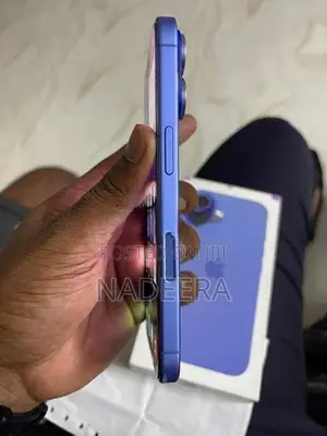 Apple iPhone 16 (Used)