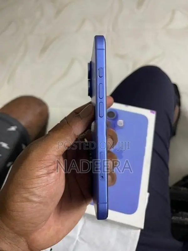 Apple iPhone 16 (Used)