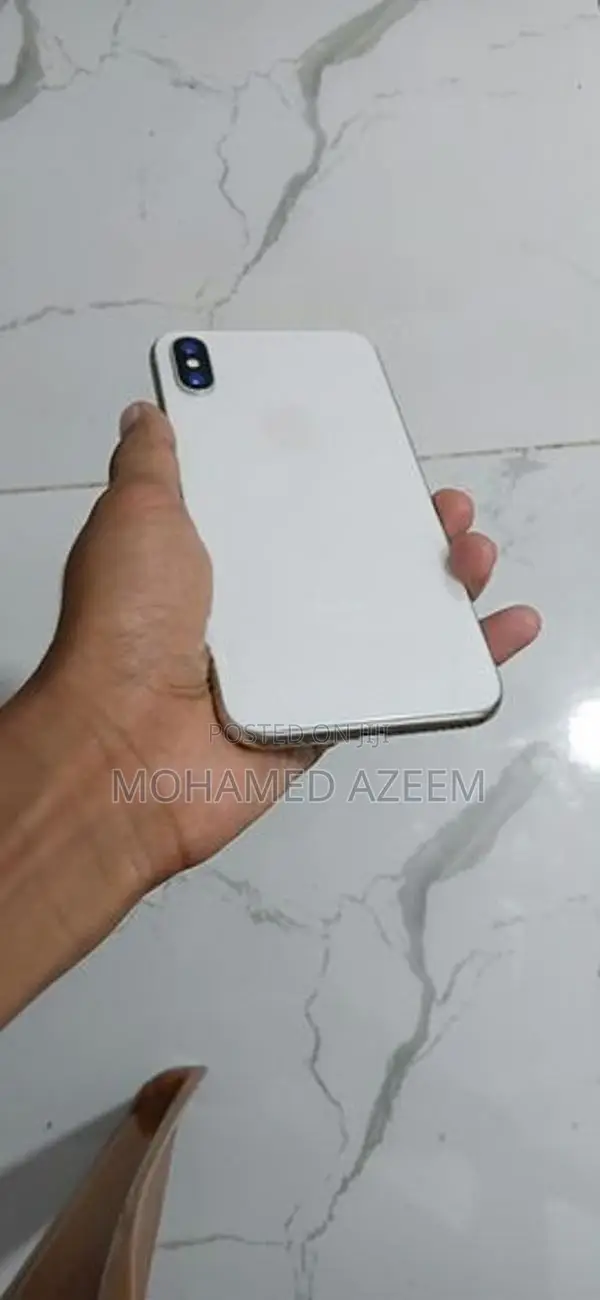 Apple iPhone X (Used)