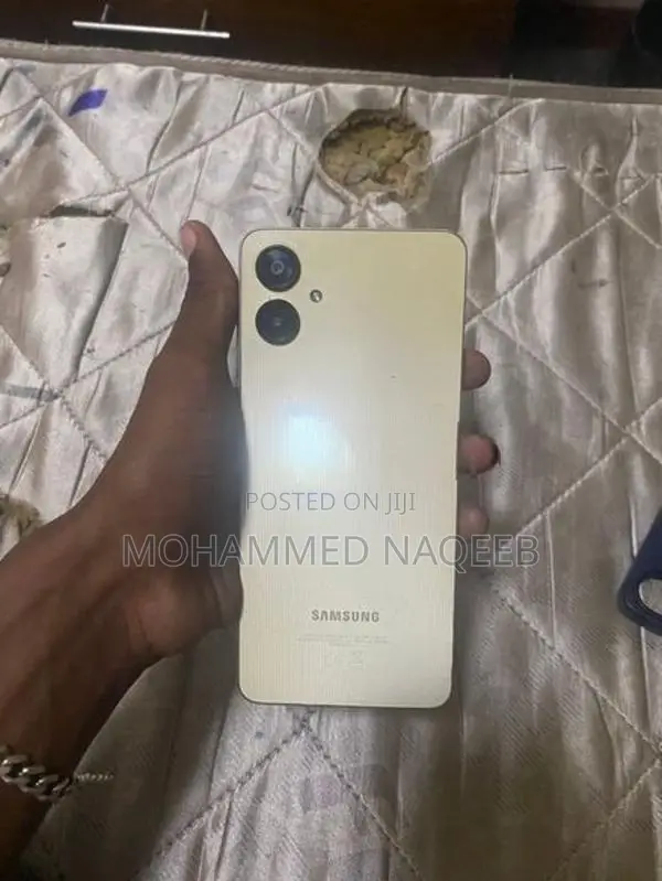 Samsung Galaxy A06 (Used)