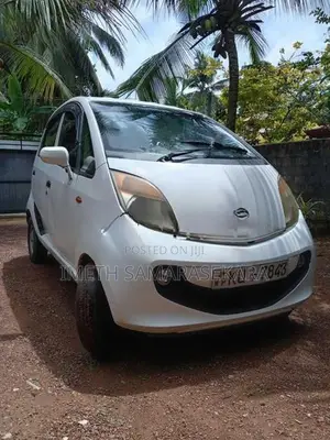 Tata Nano CX 2012