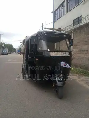 Bajaj RE 2001