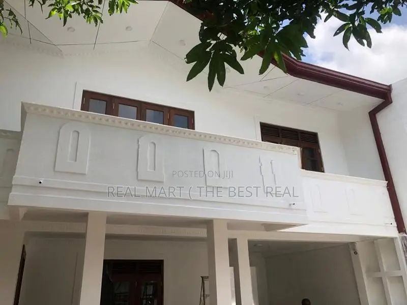 KOTTAWA : 5-BEDROOM (10-PERCH) HOUSE FOR SALE IN MATHTHEGODA