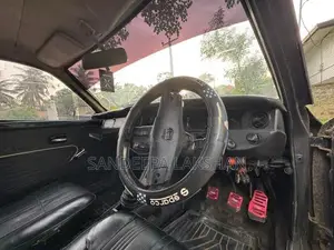 Nissan Sunny B211 1978